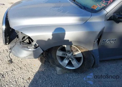 2019 Ram 1500 Classic Slt 4X4 6'4 Box from USA, damaged, VIN 1C6RR7TT8KS713268